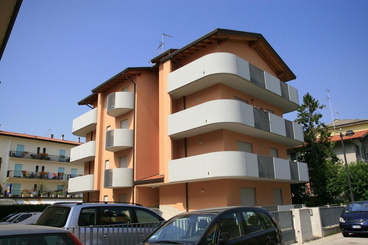 Ca' Mira Apartments Caorle Eksteriør bilde
